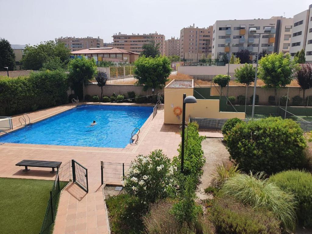 Piso Centro De Granada Junto Al Metro Apartment ภายนอก รูปภาพ