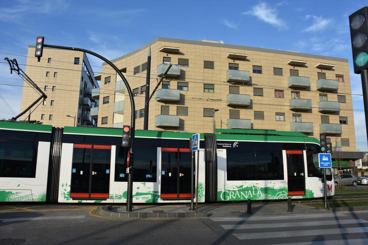 Piso Centro De Granada Junto Al Metro Apartment ภายนอก รูปภาพ